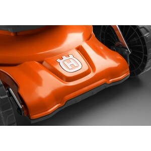 Газонокосилка бензиновая Husqvarna LC 151S