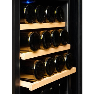 Винный шкаф Vinosafe VSF16AM