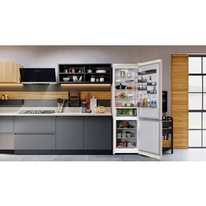 Холодильник Hotpoint HT 6200 AB