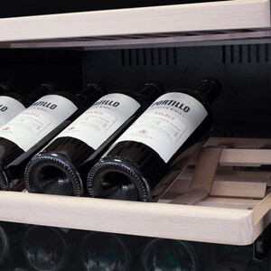 Винный шкаф Caso WineExclusive 180 Smart