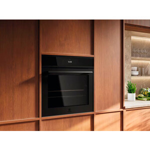 Электрический духовой шкаф Electrolux EOE9P3ST